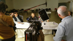 فيديو: اهتمام اعلامي اسرائيلي في مسابقة مزامير الأذان للأشبال في مدينة يافا 